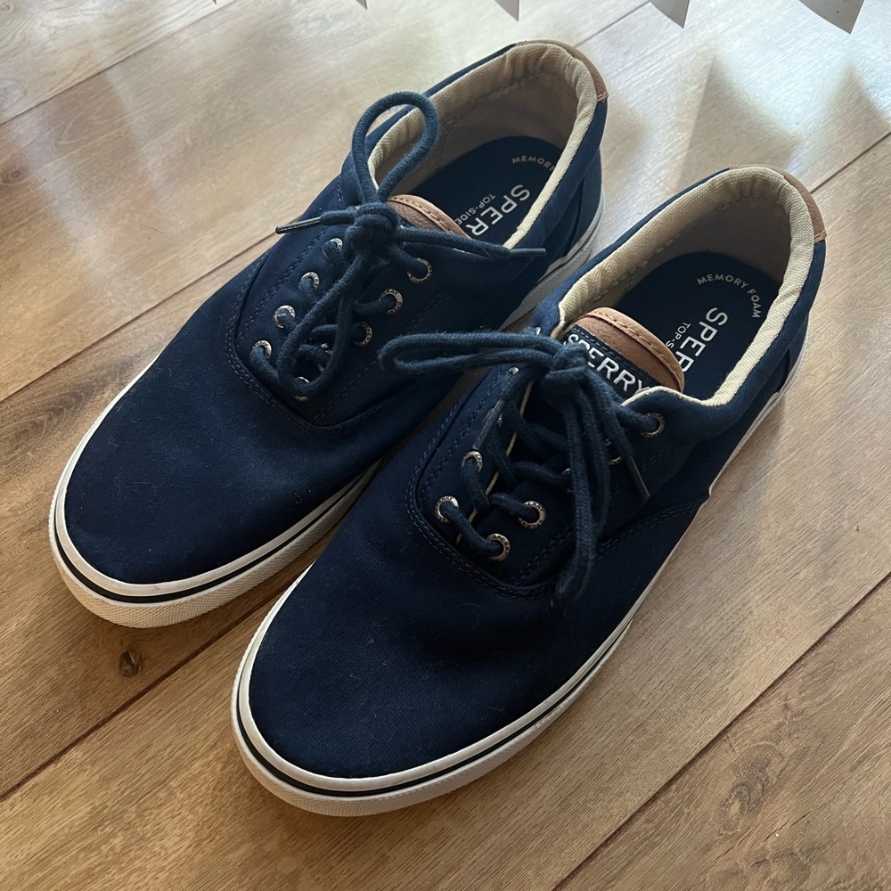 Men’s Navy Sperry Sneakers